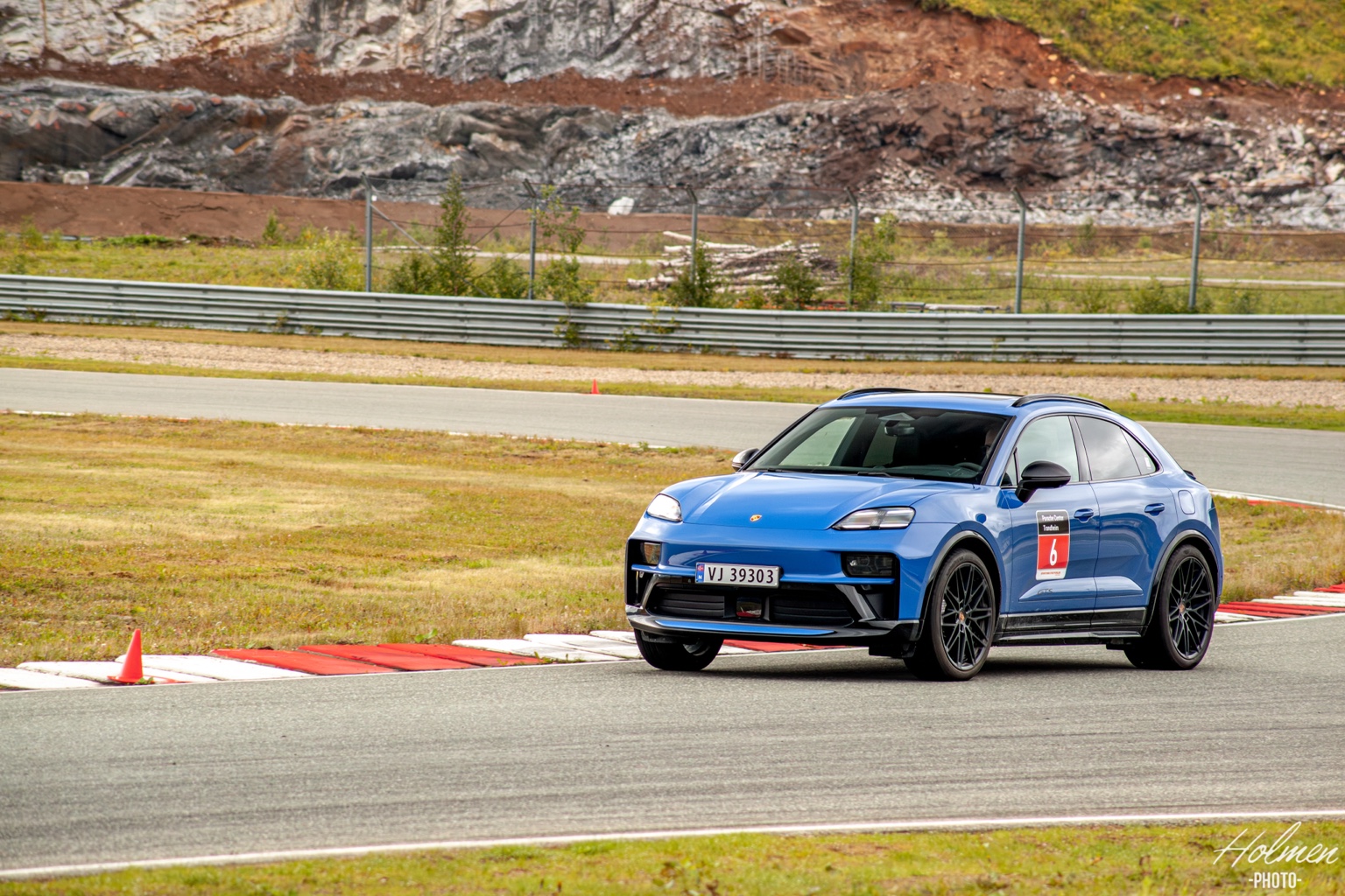 Porsche Macan Electric på bane