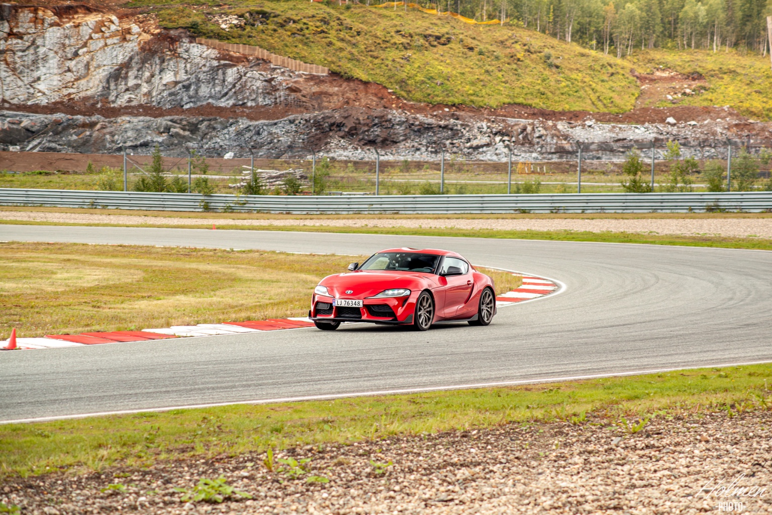 Toyota Supra A90 på bane